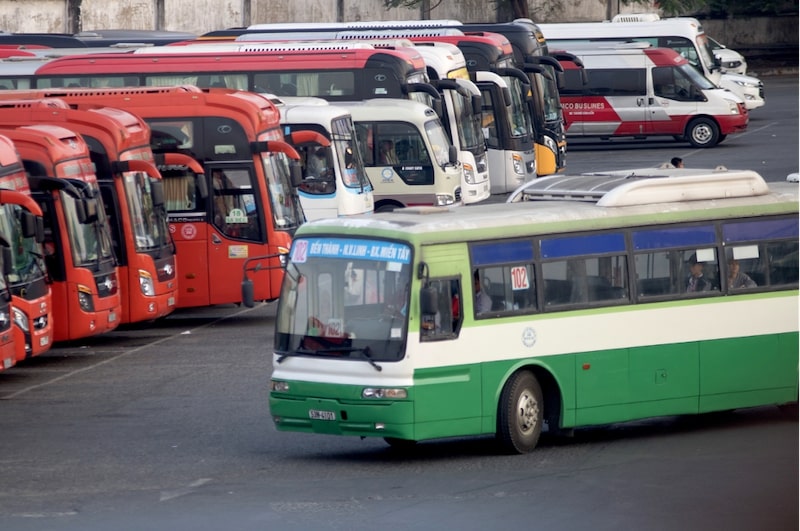 Bus đi từ bến xe Chợ Lớn đến Đầm Sen