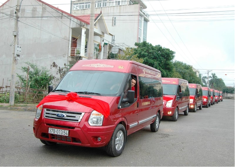 Nhà xe Hồng Vinh tại bến xe Nước Ngầm