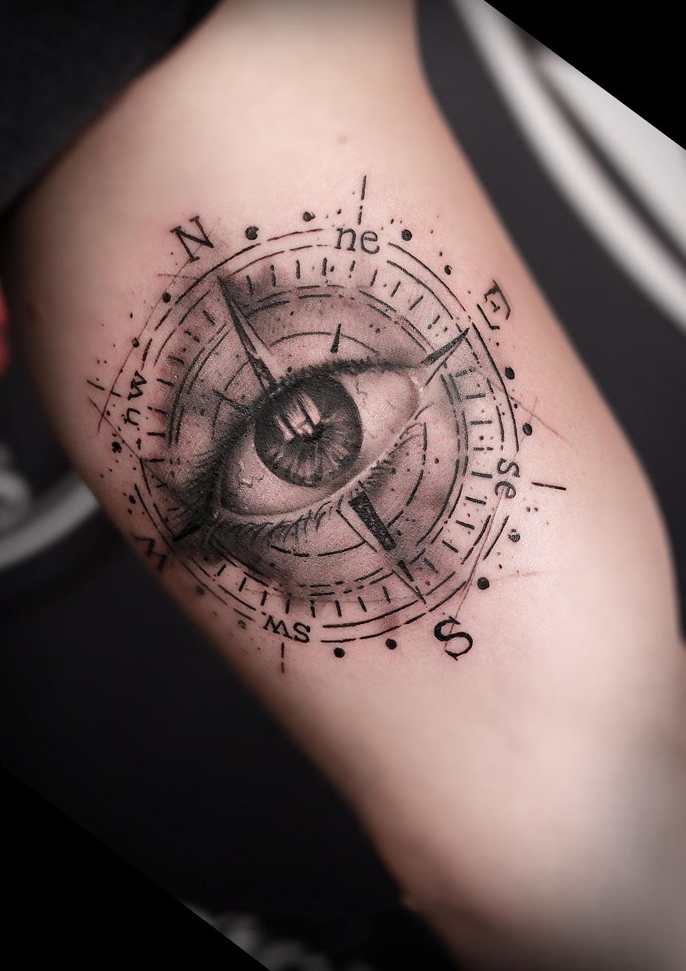 Hình xăm đôi bạn thân nữ