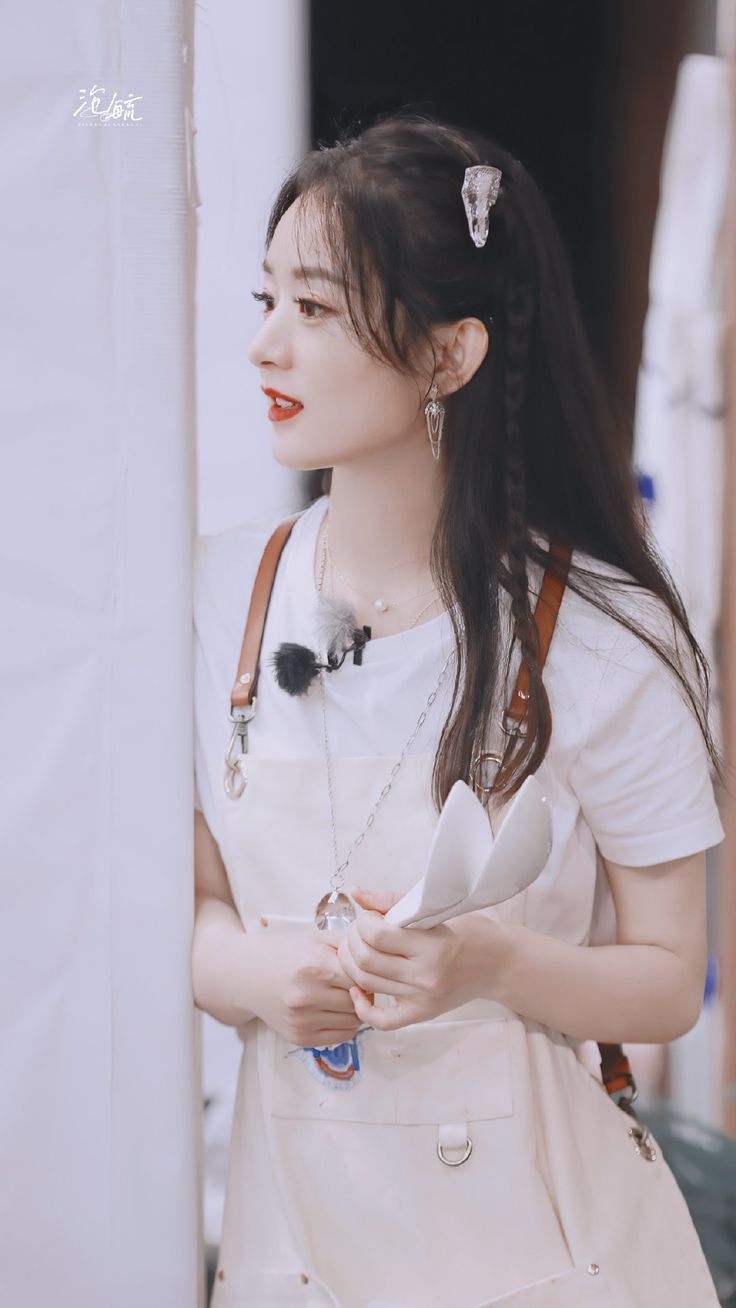 Ảnh triệu lệ dĩnh mới nhất 2023