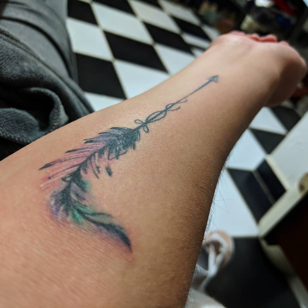 Hình xăm lông vũ có ý nghĩa gì