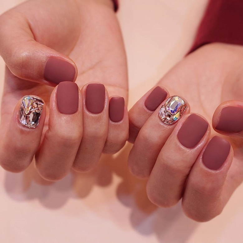 Mẫu nail hàn quốc 2022