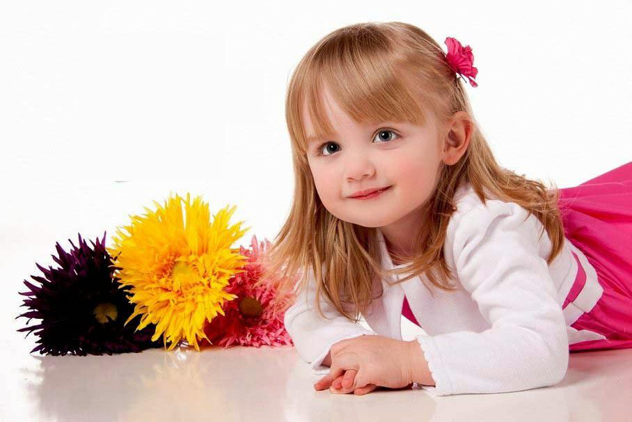 tong-hop-25-anh-em-be-cute-de-lam-trai-tim-ban-tan-chay-19