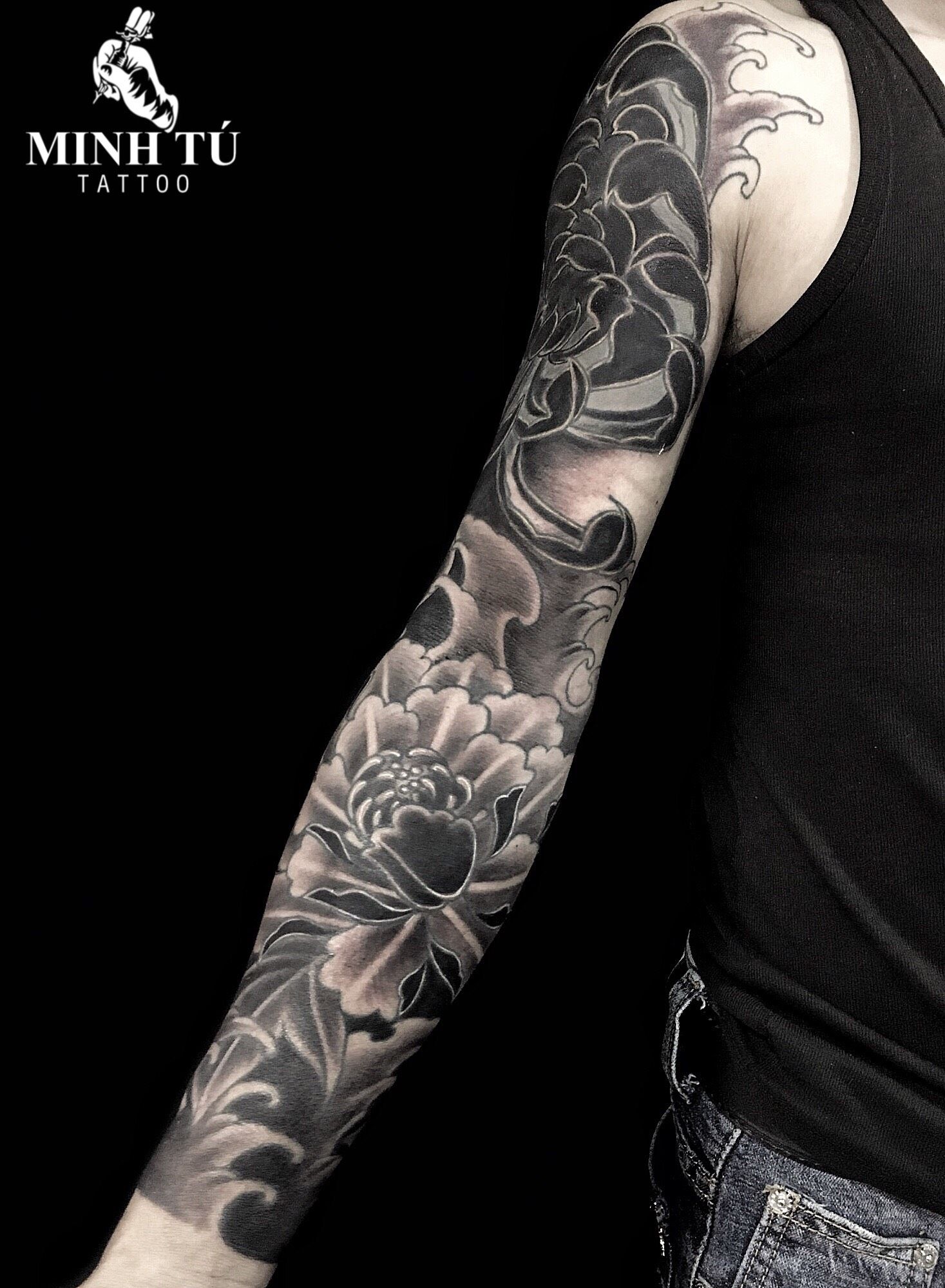 Hình xăm hoa văn cánh tay