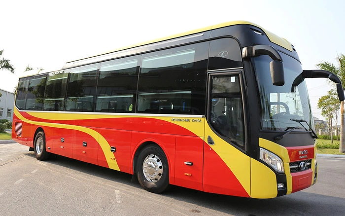 xe-giuong-nam-di-hue-5