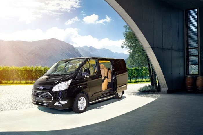 Xe-limousine-da-nang-quang-tri-7