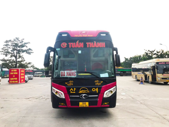 xe-limousine-da-nang-thanh-hoa-3