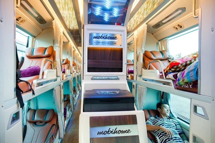 Xe-limousine-nha-trang-sai-gon-8