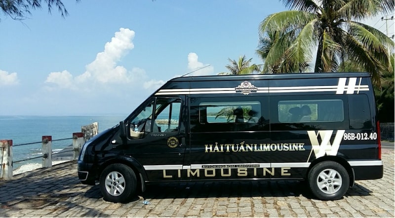 Xe-limousine-ha-noi-hai-duong-2