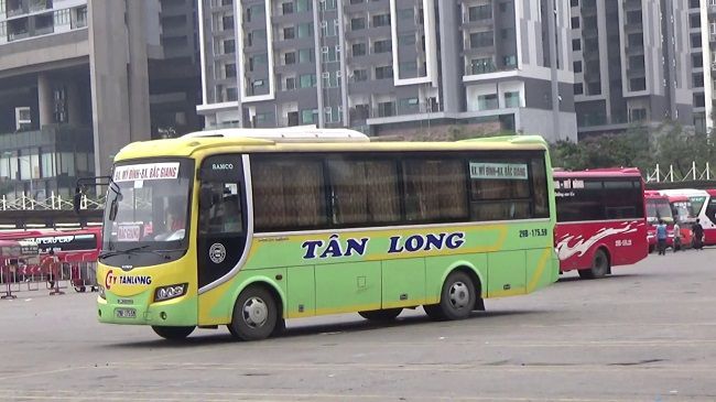 Xe khách Tân Long tuyến Hà Nội - Bắc Giang