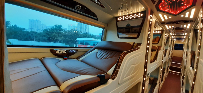 xe-limousine-ha-noi-tuyen-quang-8