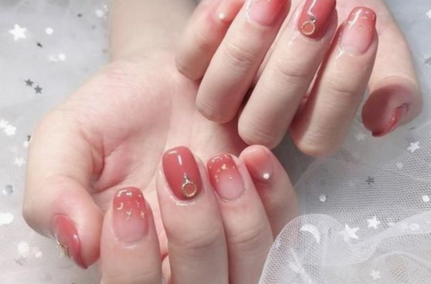  Chọn lọc 25 mẫu nail màu hồng thạch đẹp nhất cho người yêu thích nail art