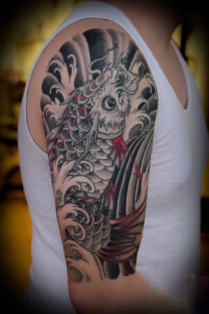 Hình xăm cá chép nhật cổ chân