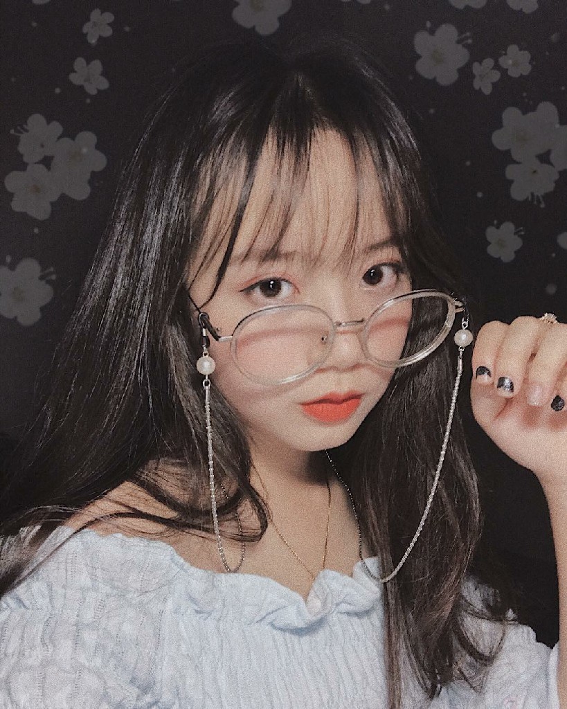 top-25-anh-gai-xinh-cute-duoc-anh-em-san-lung-nhieu-nhat-tren-internet-4